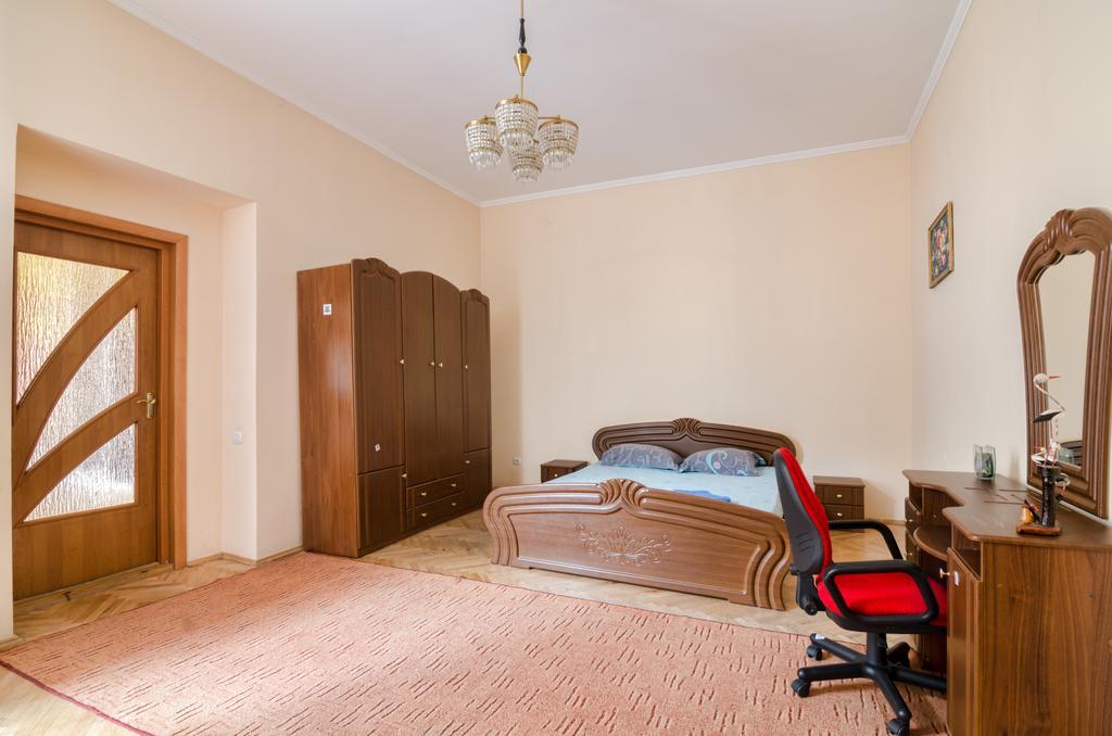 Leogrand Apartments Teodora 3 Lviv Buitenkant foto