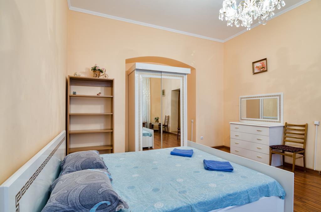 Leogrand Apartments Teodora 3 Lviv Buitenkant foto