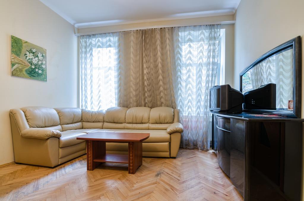 Leogrand Apartments Teodora 3 Lviv Buitenkant foto