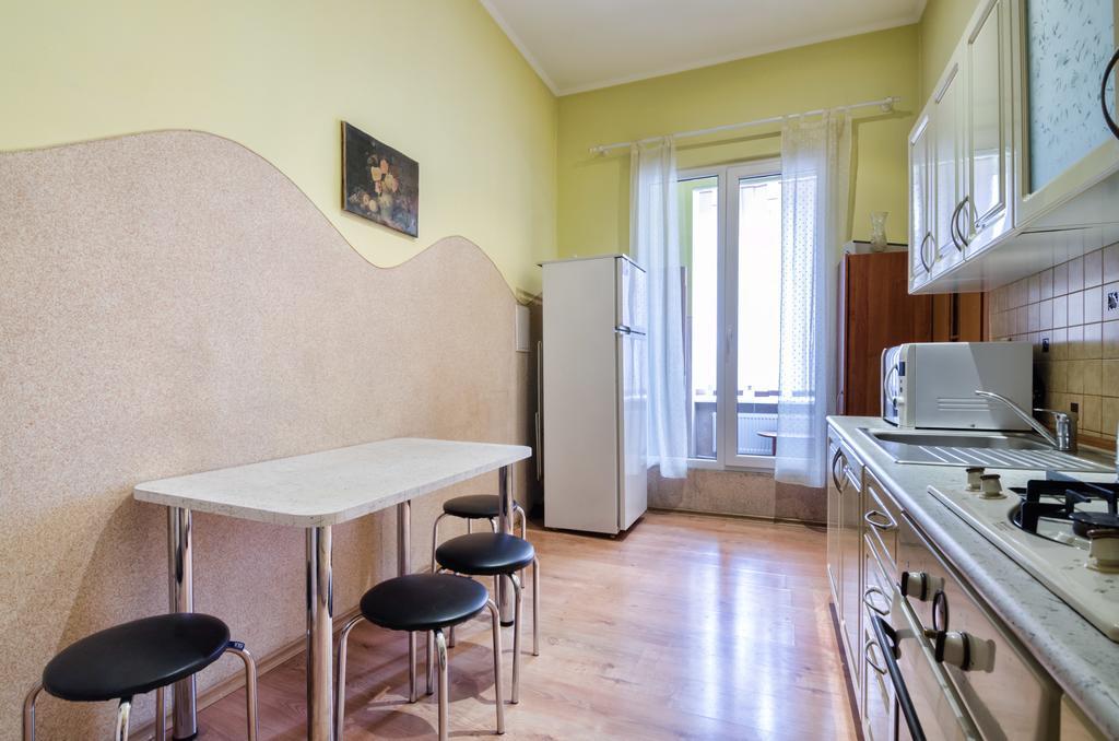 Leogrand Apartments Teodora 3 Lviv Buitenkant foto